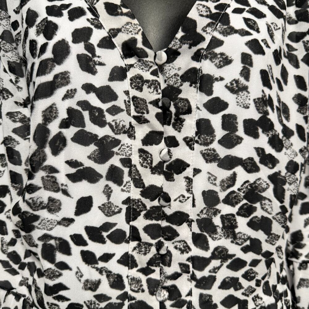 Lane Bryant Womens Black White Blouse Size 18 Lined - Picture 3 of 10